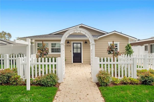 Exterior, Facade, American Craftsman