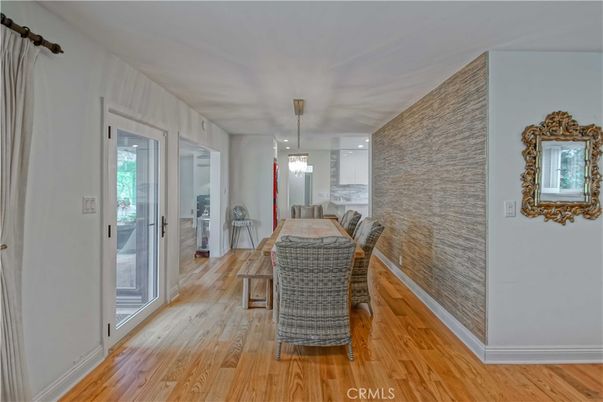 Dining room, Interior, Kitchen, Pendant Lights, Wood Texture Flooring