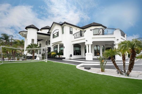 Backyard, Exterior, Facade, Mediterranean