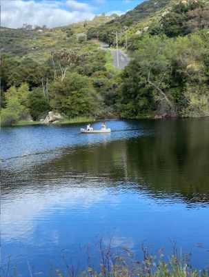 Exterior, Lake