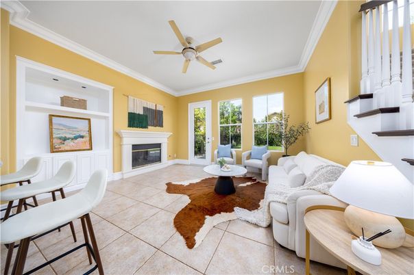 Fireplace, Interior, Living room
