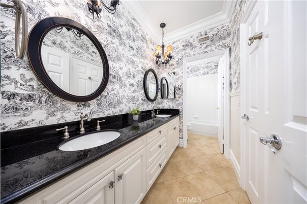Bathroom, Dual Sink Vanities, Interior, Pendant Lights