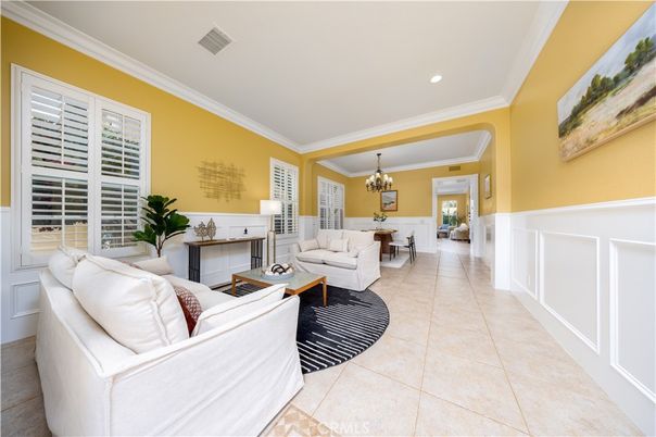 Chandelier, Dining room, Interior, Living room, Recessed Lighting