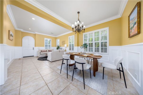 Chandelier, Dining room, Interior, Living room, Recessed Lighting