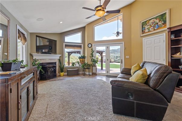 Fireplace, Interior, Living room, Recessed Lighting