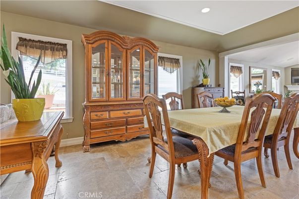 Dining room, Interior, Recessed Lighting