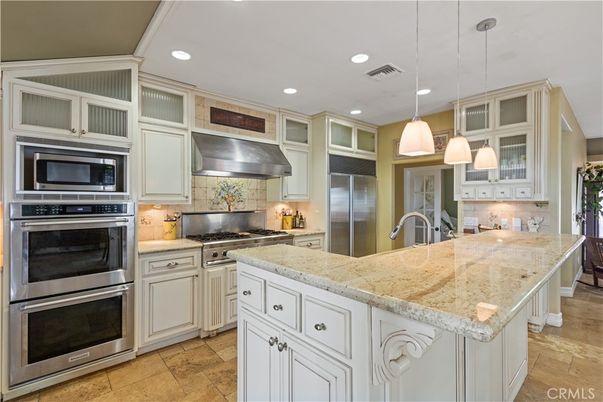 Interior, Kitchen, Pendant Lights, Recessed Lighting, Stainless Steel Appliances