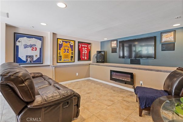 Fireplace, Interior, Recessed Lighting