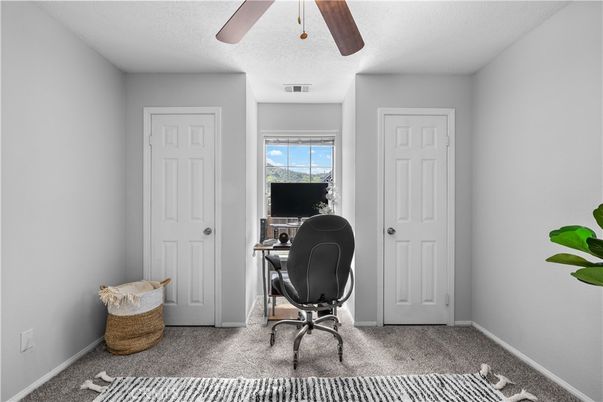Home Office, Interior