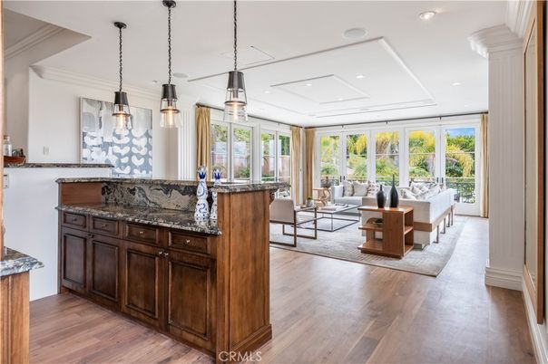 Interior, Living room, Pendant Lights, Recessed Lighting, Wood Texture Flooring