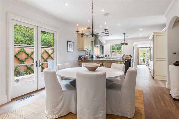 Dining room, Interior, Kitchen, Pendant Lights, Recessed Lighting, Wood Texture Flooring
