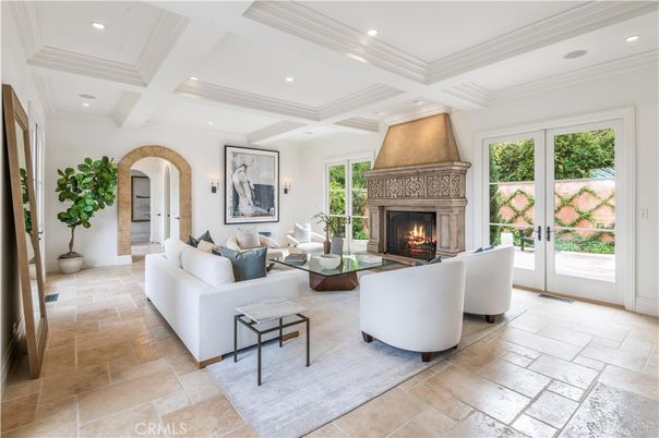 Fireplace, Interior, Living room, Recessed Lighting