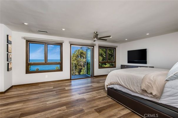 Bedroom, Interior, Recessed Lighting, Water, Wood Texture Flooring