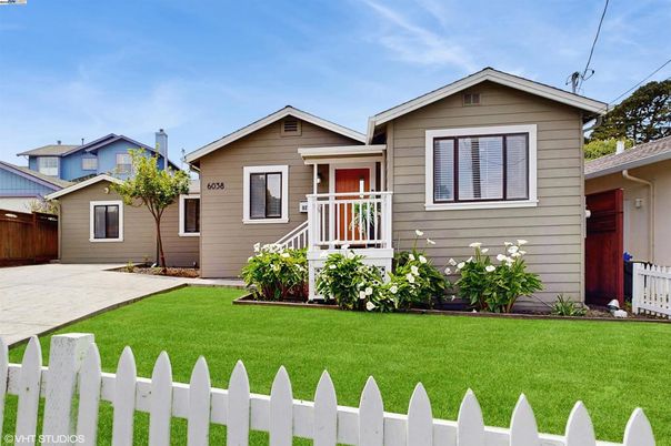 Backyard, Exterior, Facade, American Craftsman