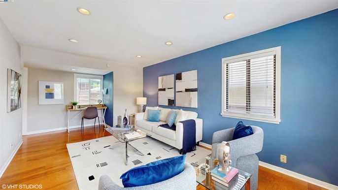 Home Office, Interior, Living room, Recessed Lighting, Wood Texture Flooring