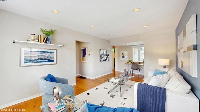 Home Office, Interior, Living room, Recessed Lighting, Wood Texture Flooring