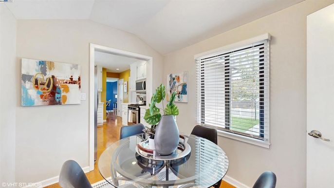 Dining room, Interior, Kitchen, Recessed Lighting, Stainless Steel Appliances, Wood Texture Flooring
