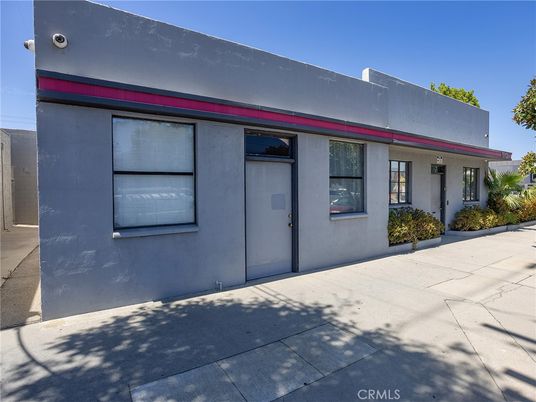 Exterior, Facade, None