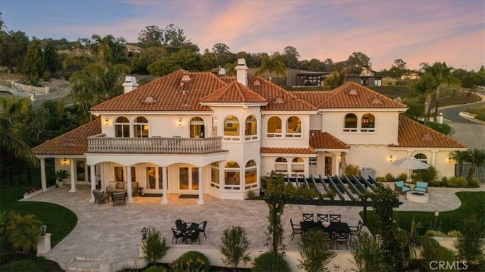 Backyard, Exterior, Facade, Mediterranean