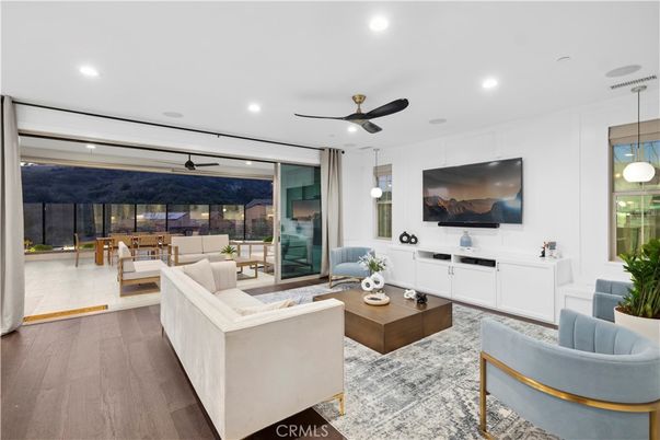 Interior, Living room, Pendant Lights, Recessed Lighting, Wood Texture Flooring
