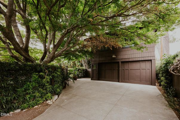 Detached Garage, Exterior