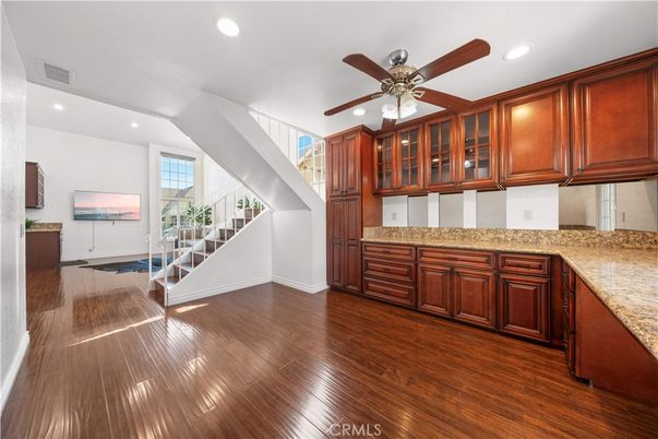 Interior, Recessed Lighting, Wood Texture Flooring