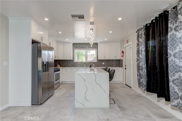 Interior, Kitchen, Pendant Lights, Recessed Lighting, Stainless Steel Appliances