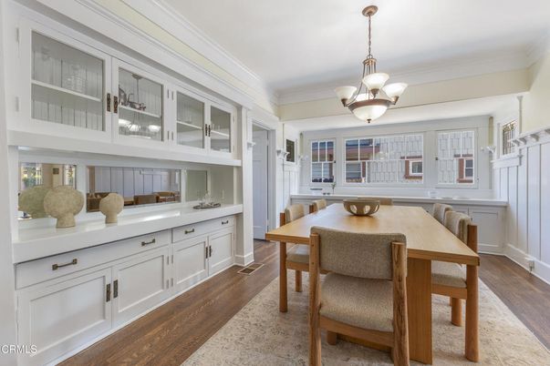 Chandelier, Dining room, Interior, Wood Texture Flooring