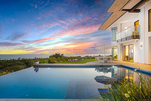 Exterior, Pool, Water