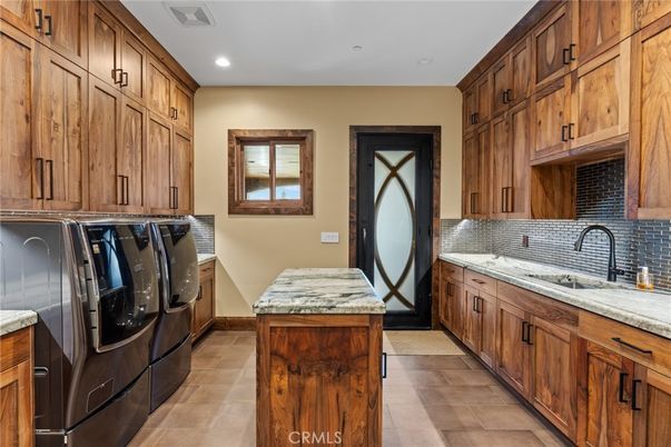 Interior, Recessed Lighting, Washer