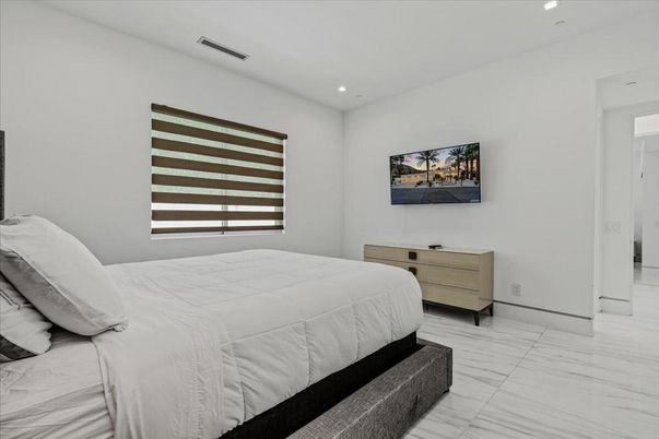 Bedroom, Interior, Marble, Recessed Lighting
