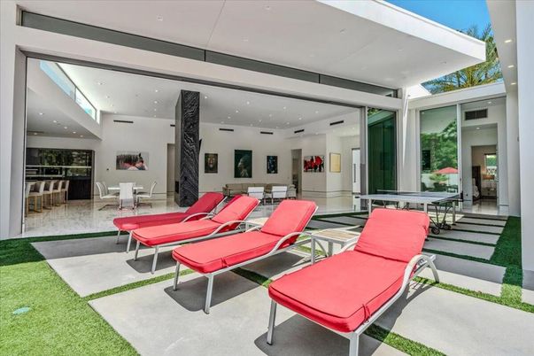 Exterior, Recessed Lighting