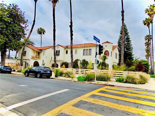 Exterior, Facade, Spanish Mediterranean