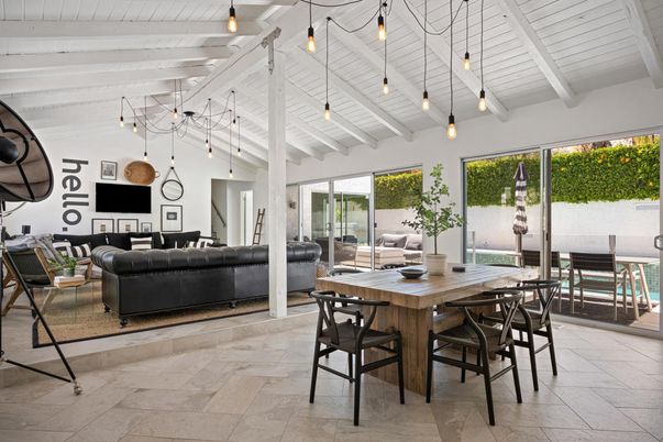 Dining room, Interior, Living room, Pendant Lights