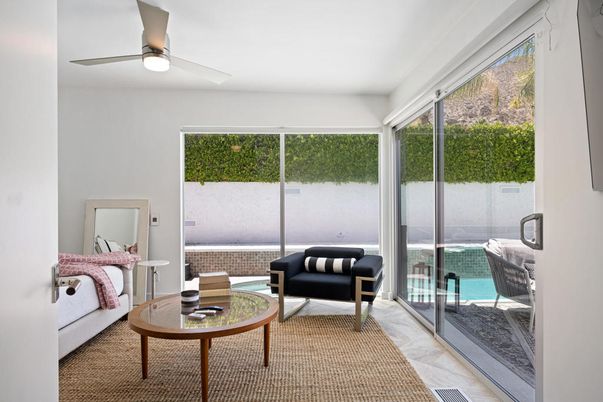 Interior, Sun Room, Water