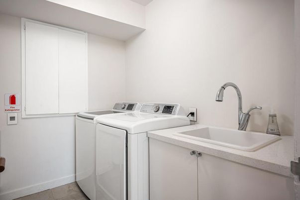 Interior, Washer