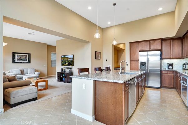 Interior, Kitchen, Living room, Pendant Lights, Recessed Lighting, Stainless Steel Appliances