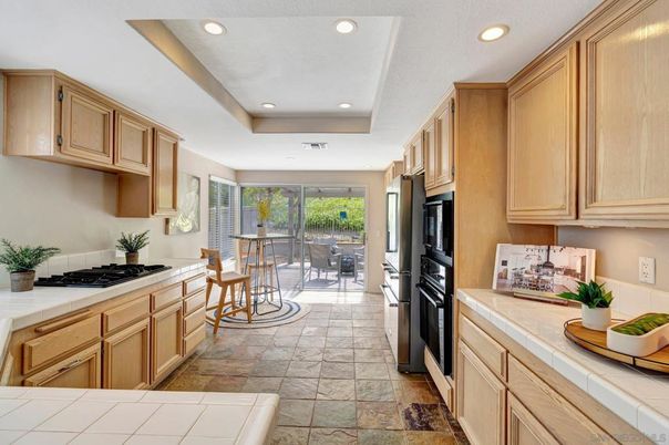 Dining room, Interior, Kitchen, Recessed Lighting, Tile Countertops