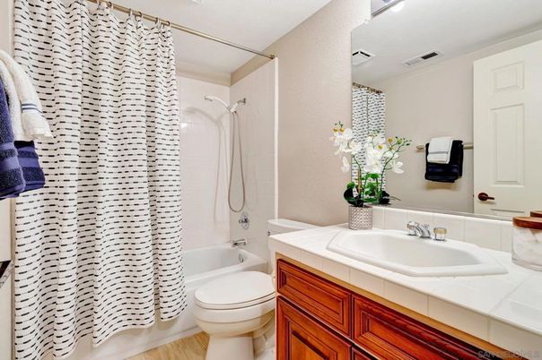 Bathroom, Interior, Tile Countertops