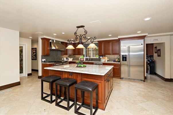 Chandelier, Interior, Kitchen, Recessed Lighting, Stainless Steel Appliances