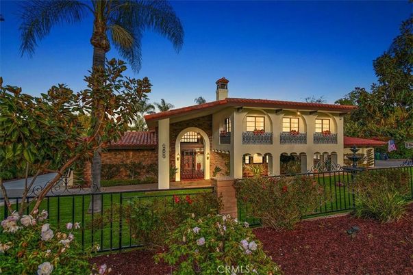 Backyard, Exterior, Facade, Mediterranean