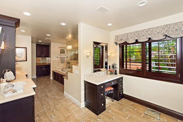 Bathroom, Interior, Pendant Lights, Recessed Lighting, Wood Texture Flooring