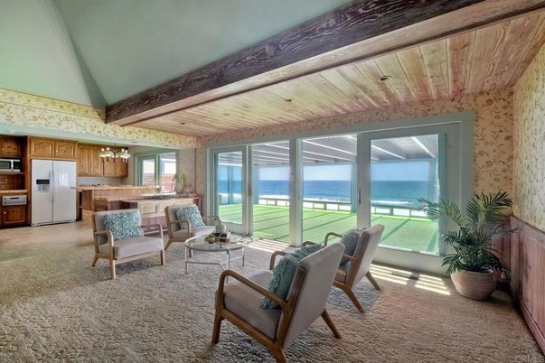 Interior, Kitchen, Living room, Water, Wooden Beams, Wooden Ceilings