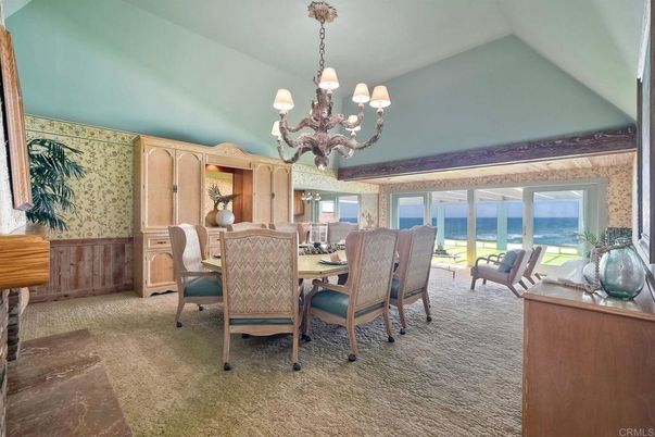 Chandelier, Dining room, Interior