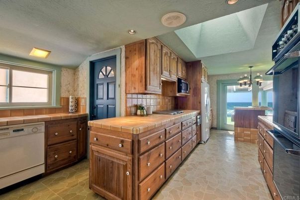 Interior, Kitchen, Recessed Lighting, Tile Countertops