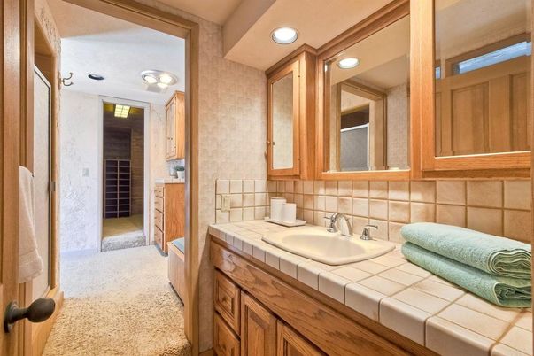 Bathroom, Interior, Recessed Lighting, Tile Countertops