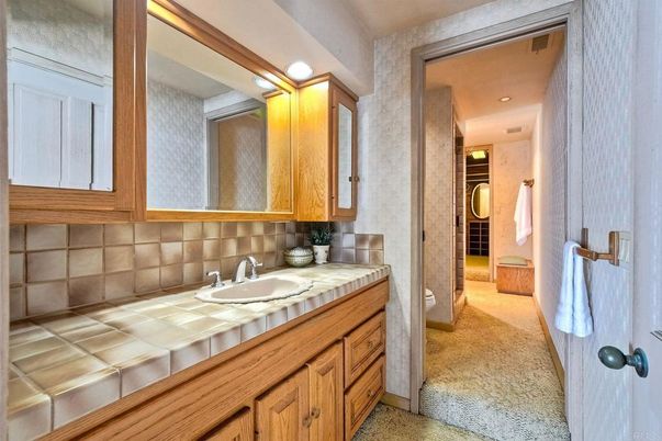 Bathroom, Interior, Recessed Lighting, Tile Countertops