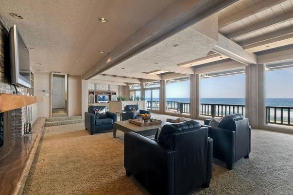Fireplace, Interior, Living room, Recessed Lighting, Water