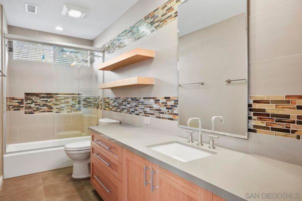 Bathroom, Interior, Recessed Lighting