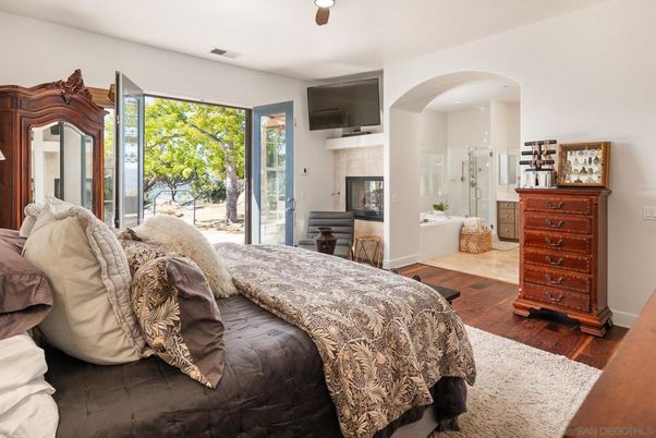 Bedroom, Fireplace, Interior, Wood Texture Flooring